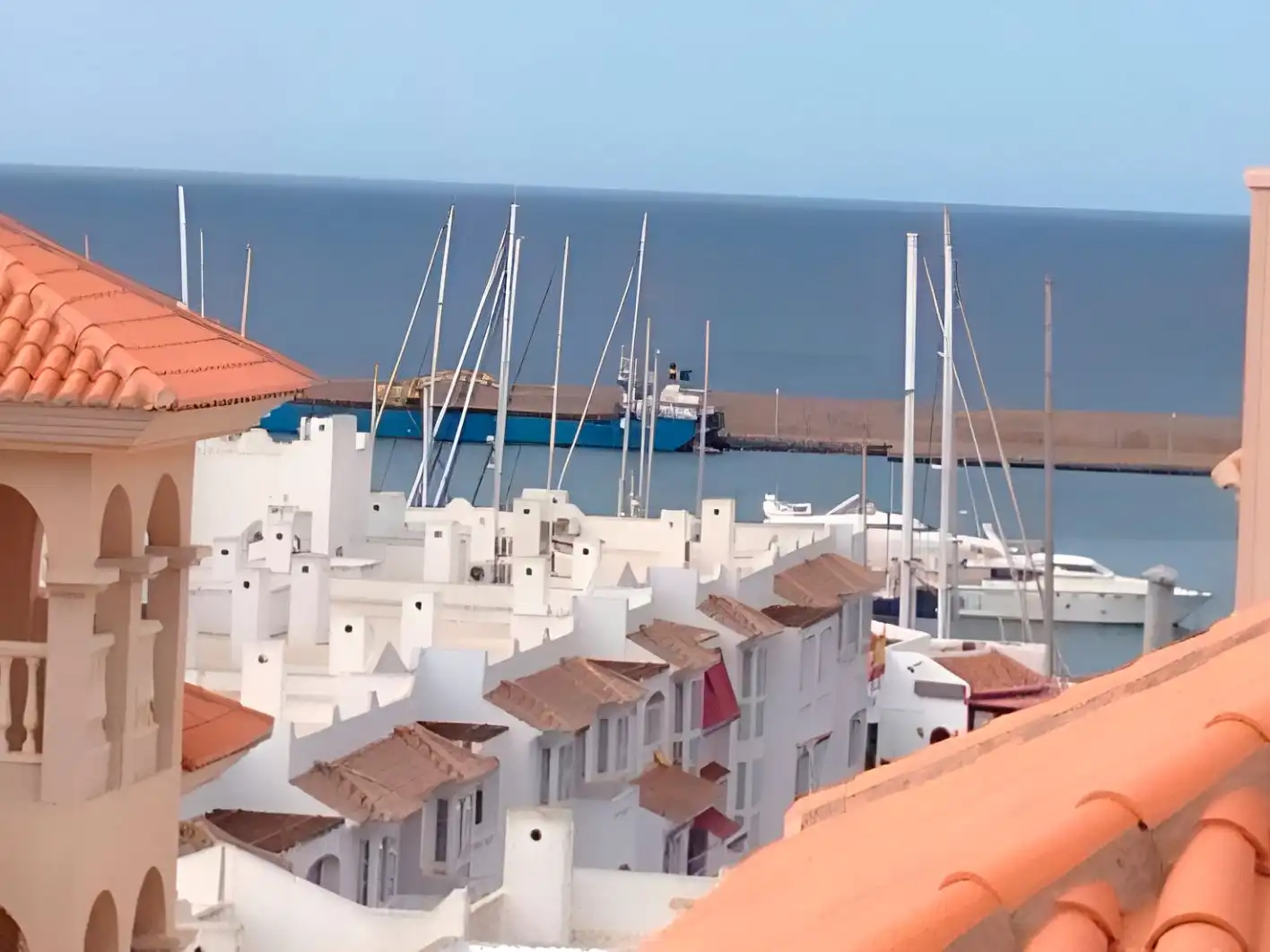 Flat for sale in Calle la Goleta, 20bis, Almerimar Exterior view of Flat for sale in El Ejido with Air Conditioner, Terrace and Swimming Pool