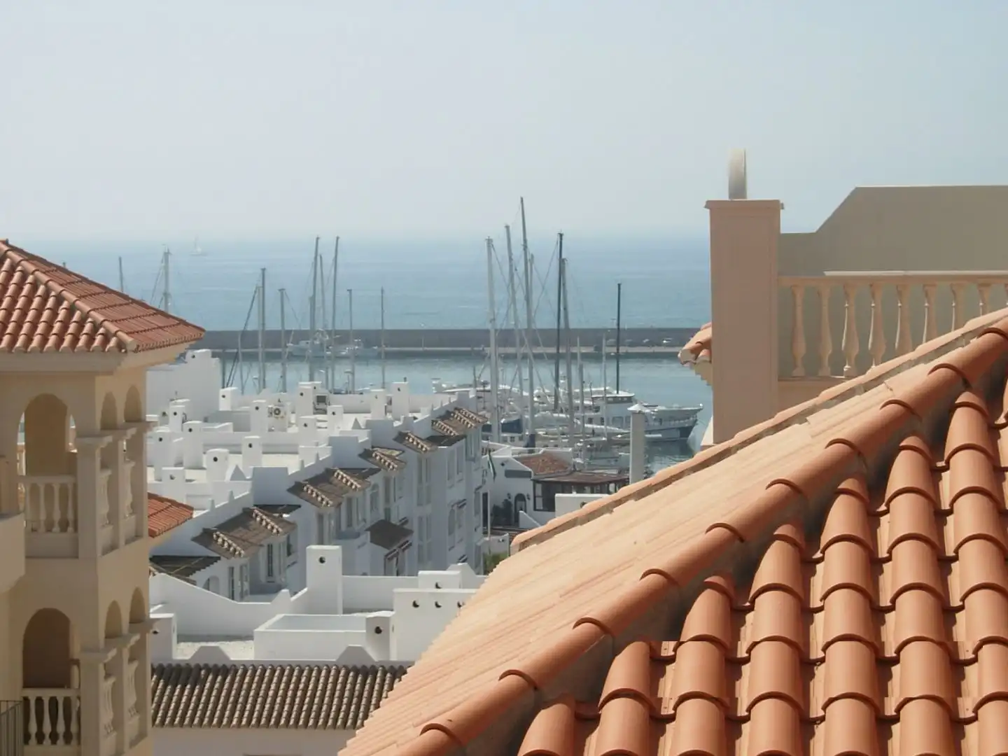 Flat for sale in Calle la Goleta, 20bis, Almerimar Exterior view of Flat for sale in El Ejido with Air Conditioner, Terrace and Swimming Pool