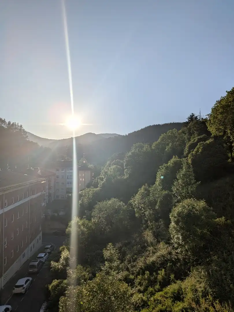 Piso en venta en Santo Domingo Kalea, 28, Balmaseda Vista exterior de Piso en venta en Balmaseda con Calefacción, Trastero y Amueblado