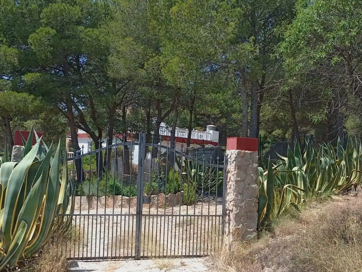 Casa o chalet en venta en Camino Andilla, 8, Andilla Casa o chalet en venta en Andilla con Calefacción, Jardín privado y Terraza