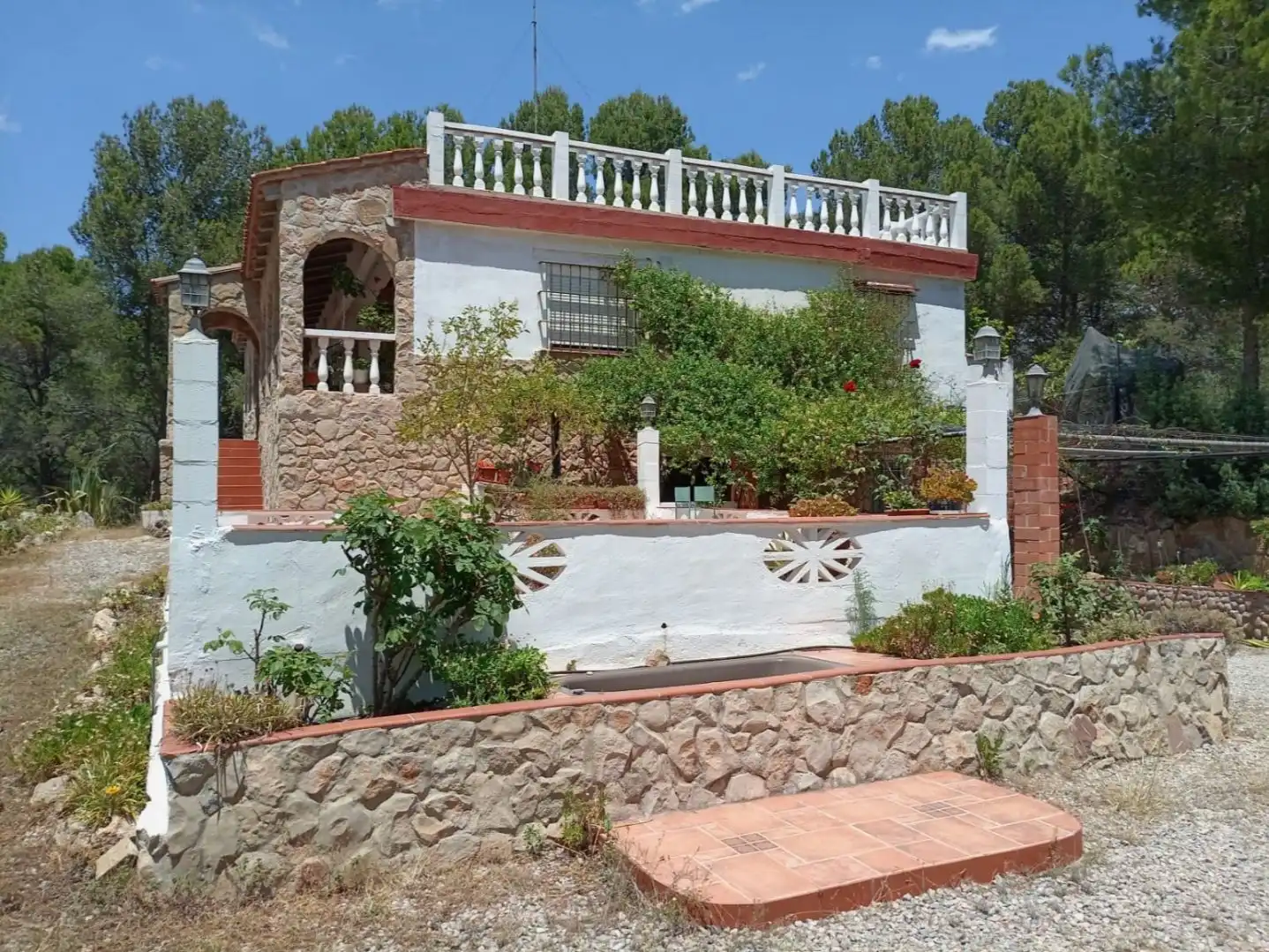 Casa o chalet en venta en Camino Andilla, 8, Andilla Vista exterior de Casa o chalet en venta en Andilla con Calefacción, Jardín privado y Terraza