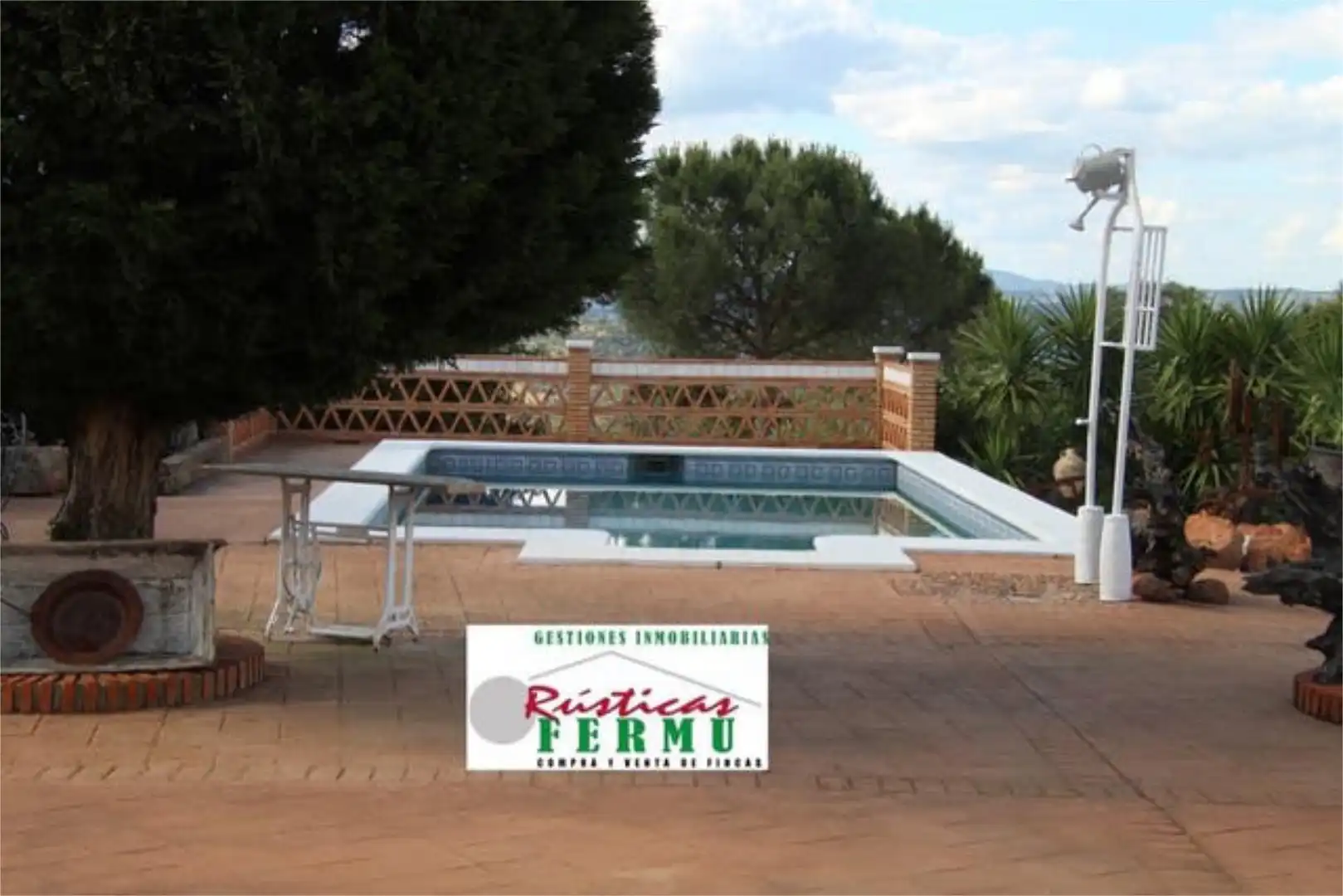 Casa adosada en venta en Villaviciosa de Córdoba Piscina de Casa adosada en venta en Villaviciosa de Córdoba