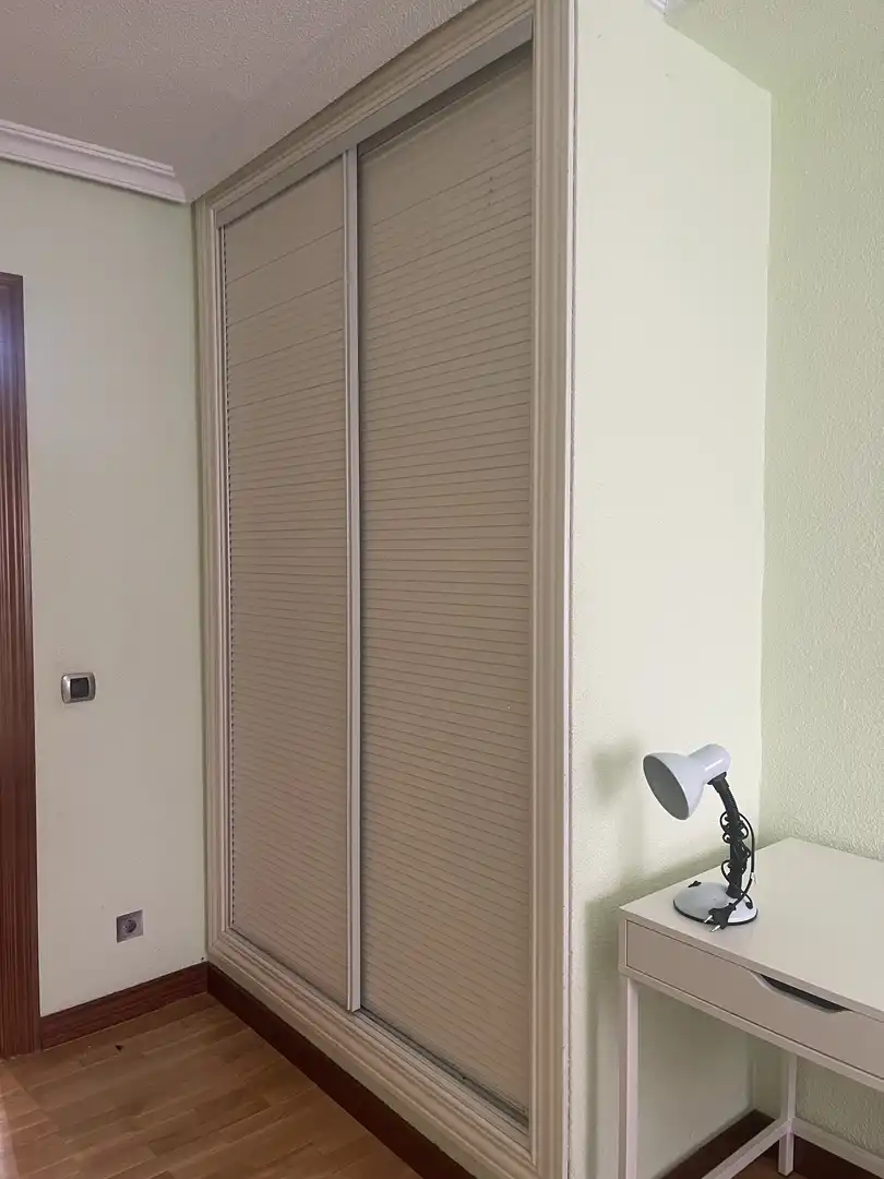 Zimmer in Calle del Doctor Gómez Ulla, 33, Prosperidad - Delicias Schlafzimmer von Wohnung zur untervermieten in Salamanca mit Heizung, Parkett und Möbliert