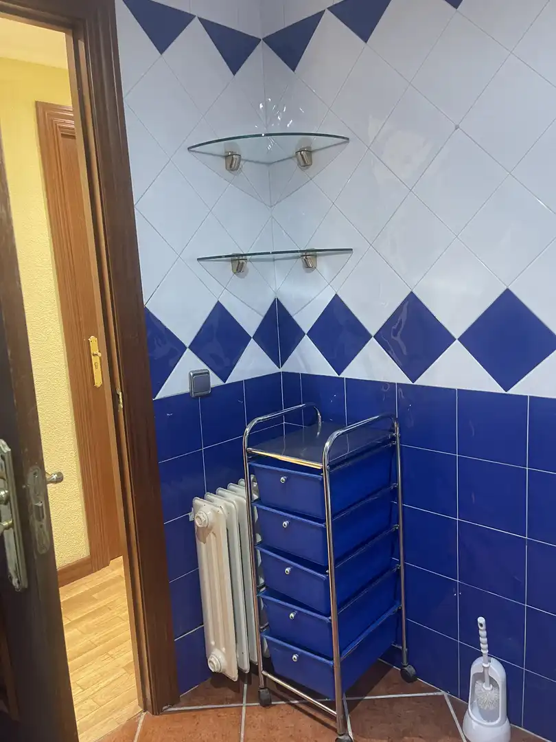 Zimmer in Calle del Doctor Gómez Ulla, 33, Prosperidad - Delicias Badezimmer von Wohnung zur untervermieten in Salamanca mit Heizung, Parkett und Möbliert