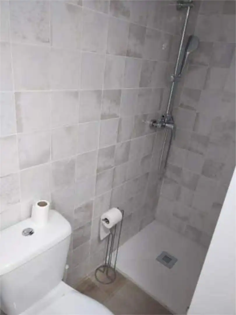 Bany de Estudi en venda en Almería