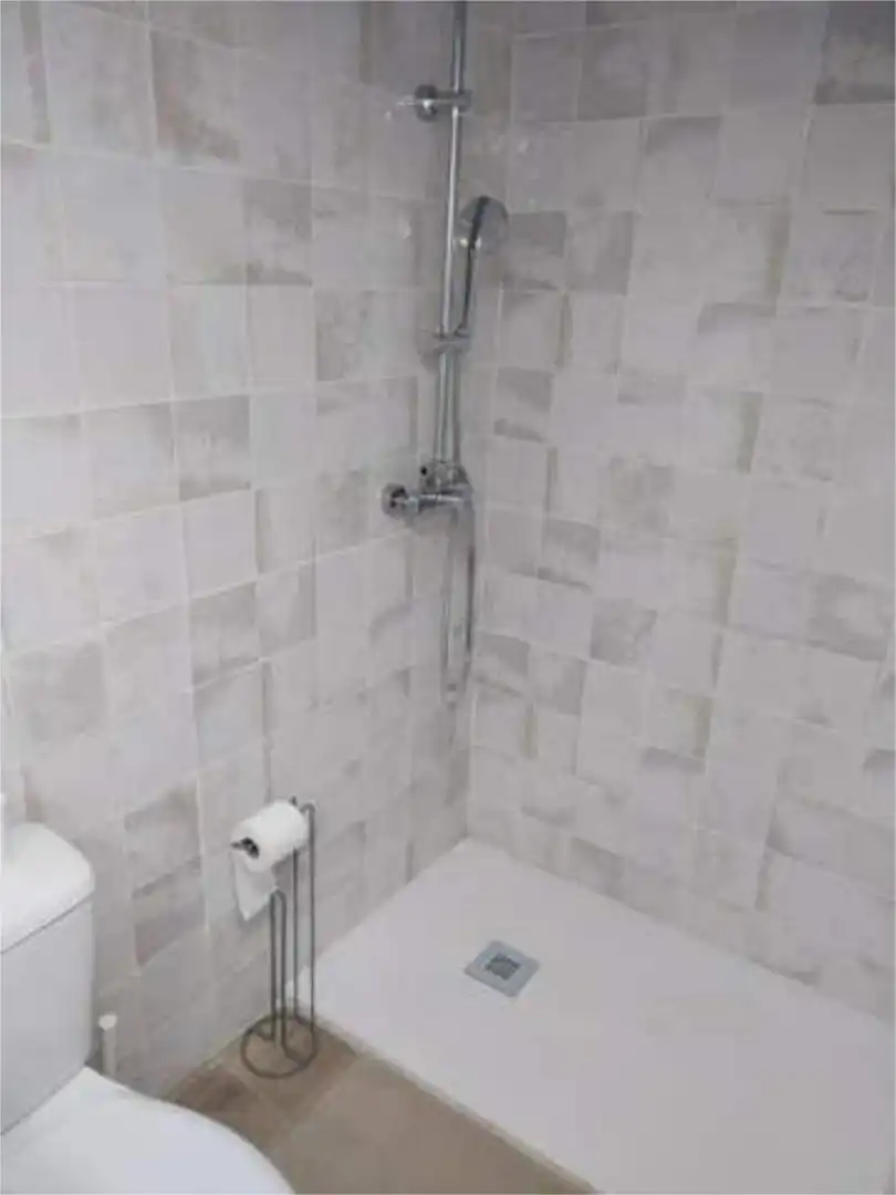 Bany de Estudi en venda en Almería