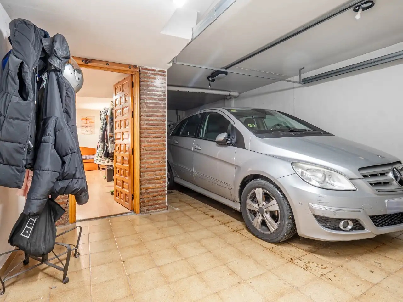Flat for sale in Calle Ordesa, 22, Lancha del Genil Parking of Flat for sale in Granada with Air Conditioner, Heating and Parquet flooring