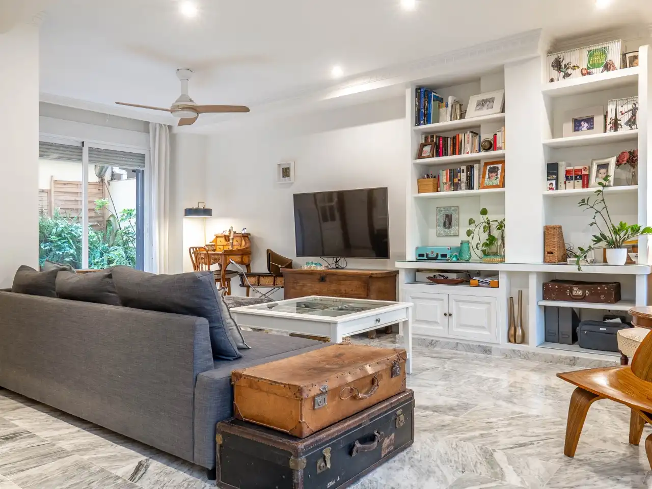 Flat for sale in Calle Ordesa, 22, Lancha del Genil Living room of Flat for sale in Granada with Air Conditioner, Heating and Parquet flooring