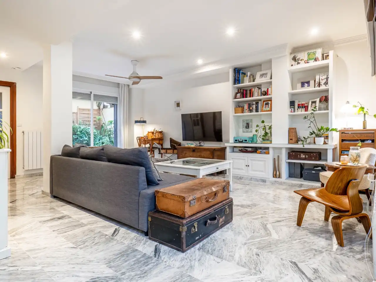 Flat for sale in Calle Ordesa, 22, Lancha del Genil Living room of Flat for sale in Granada with Air Conditioner, Heating and Parquet flooring