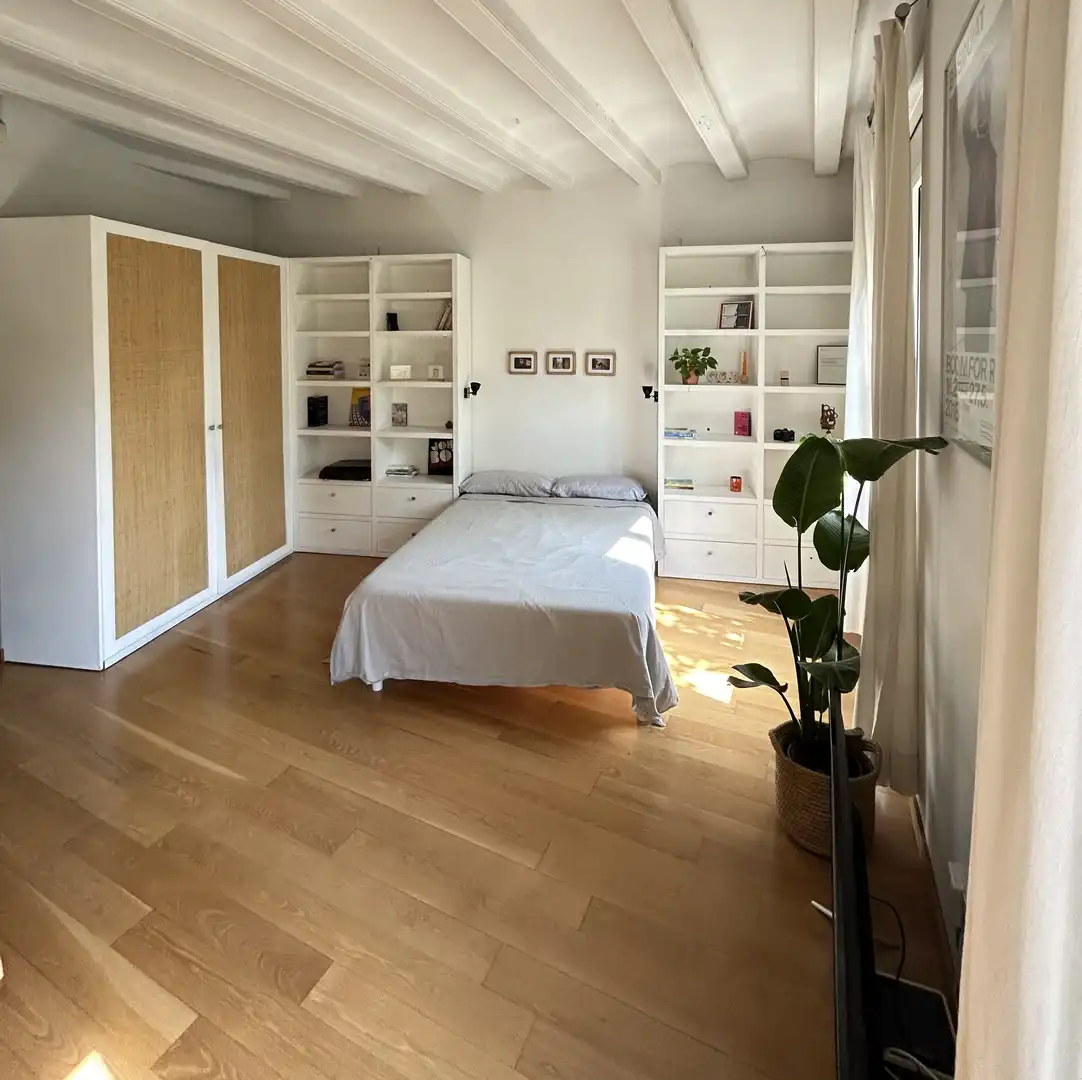 Bedroom of Flat for sale in  Barcelona Capital  with Air Conditioner and Balcony