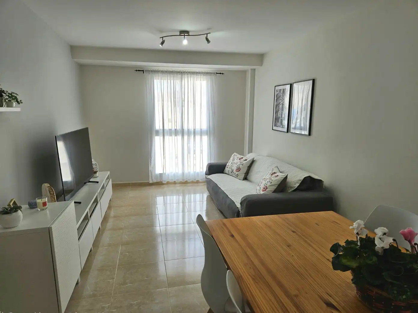 Piso en venta en Calle Julio César, 51, El Goro - Ojos de Garza Sala de estar de Piso en venta en Telde con Trastero y Parking comunitario