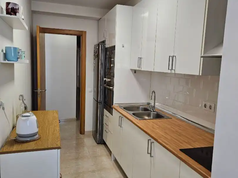 Piso en venta en Calle Julio César, 51, El Goro - Ojos de Garza Cocina de Piso en venta en Telde con Trastero y Parking comunitario
