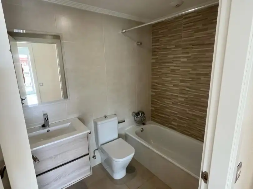 Bathroom of Flat for sale in Gijón   with Heating, Terrace and Storage room