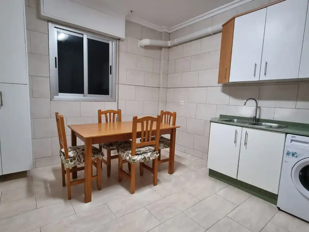 Wohnung zur Miete in Calle San Agustín, 69, Cehegín Küche von Wohnung zur Miete in Cehegín mit Klimaanlage, Heizung und Terrasse
