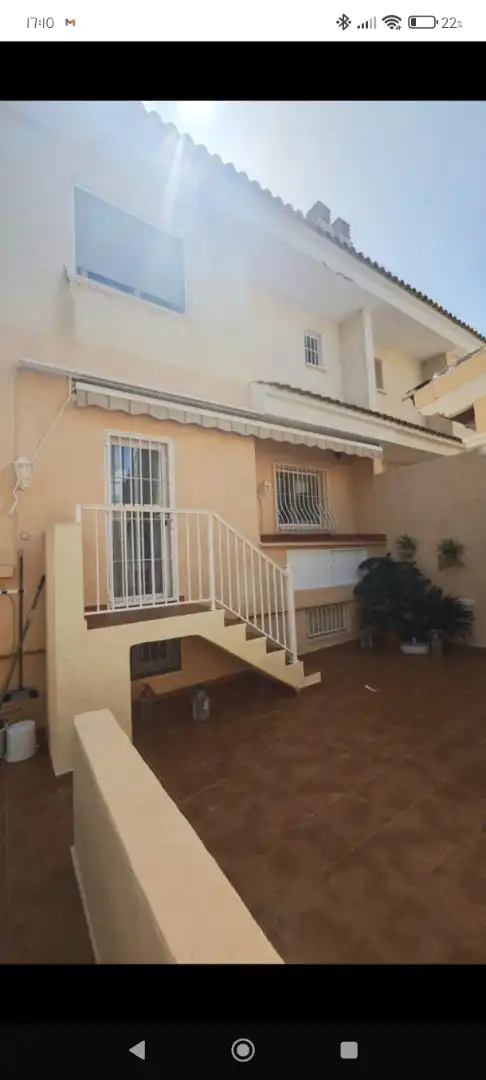 Vista exterior de Casa adosada en venta en La Nucia con Aire acondicionado, Jardín privado y Terraza