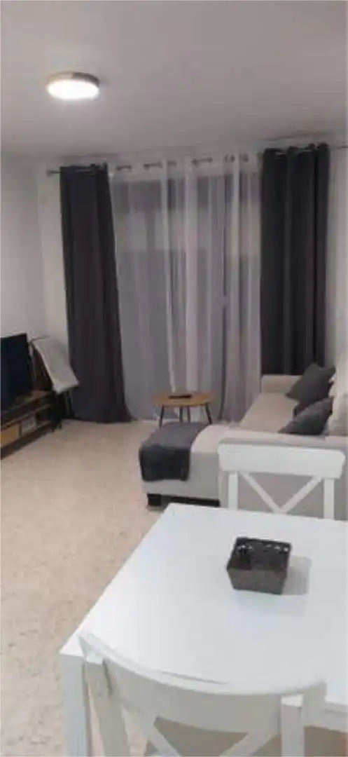 Wohnung zur Miete in Villamartín Wohnzimmer von Wohnung zur Miete in Villamartín mit Terrasse und Möbliert