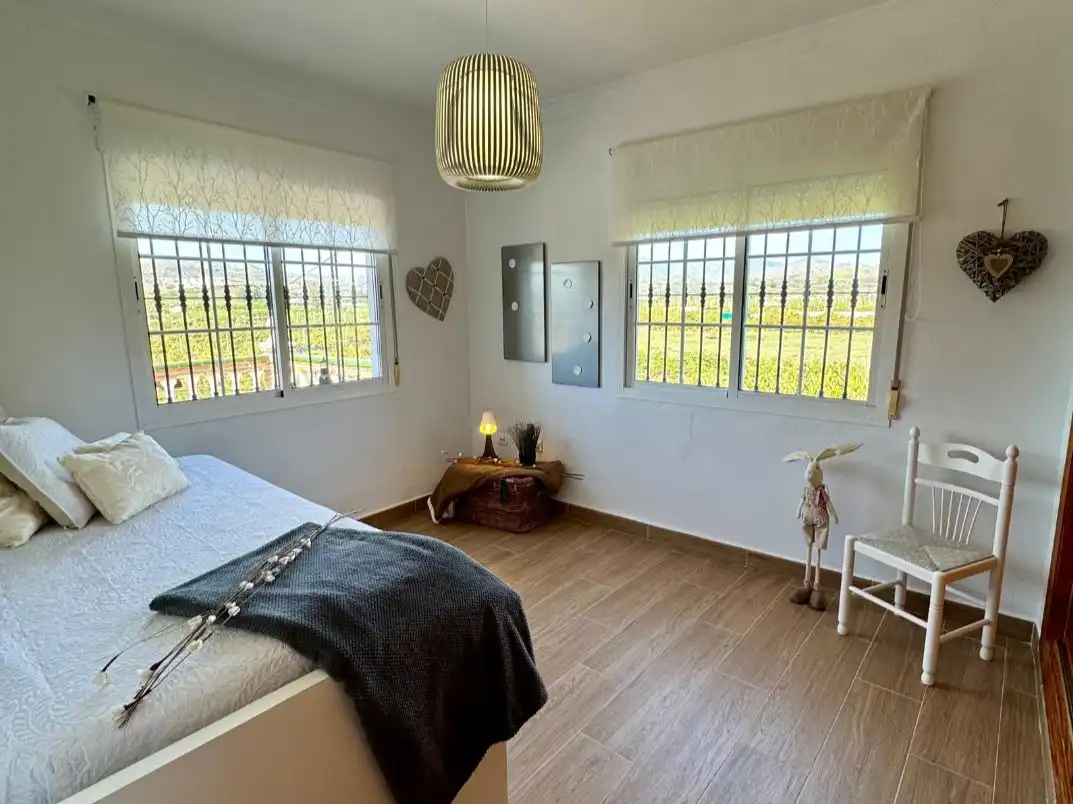 Schlafzimmer von Country house zum Verkauf in Vélez-Málaga mit Klimaanlage, Terrasse und Schwimmbad