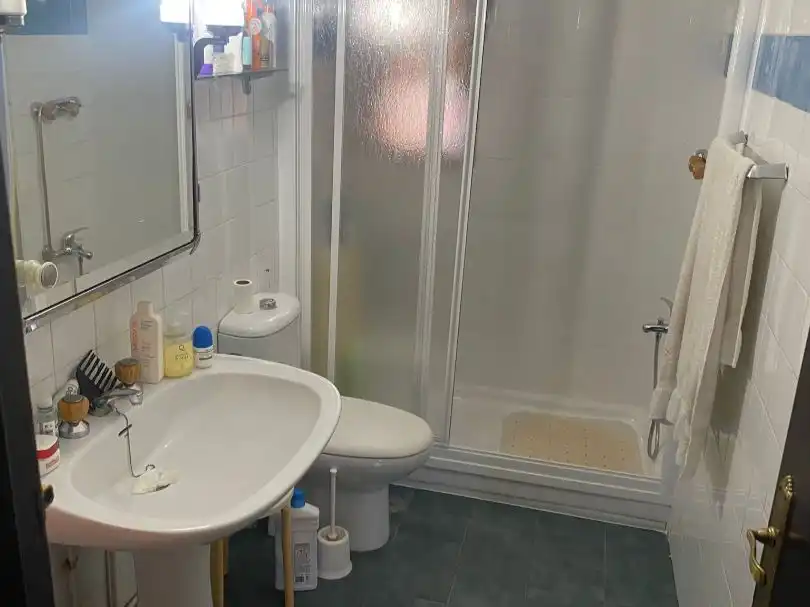 Flat for sale in Avenida de Pedro Romero, 1, San Pablo Bathroom of Flat for sale in Sevilla Capital with Air Conditioner, Terrace and Balcony