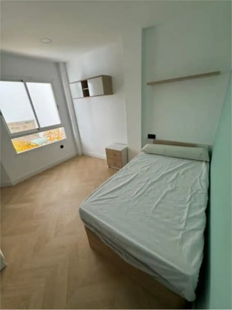 Wohnung zur Miete in Avda de Madrid - Pº de la Estación Schlafzimmer von Wohnung zur Miete in Jaén Capital mit Terrasse