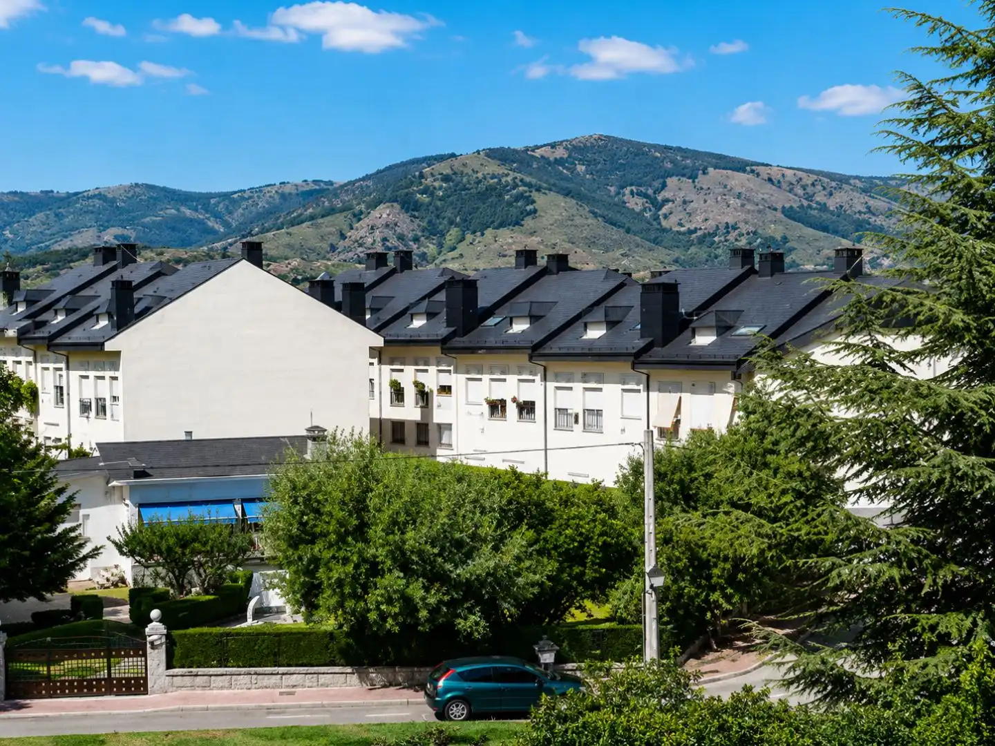 Wohnung zum Verkauf in Travesía de San Juan, 3, Alpedrete Außenansicht von Wohnung zum Verkauf in Alpedrete mit Klimaanlage und Balkon