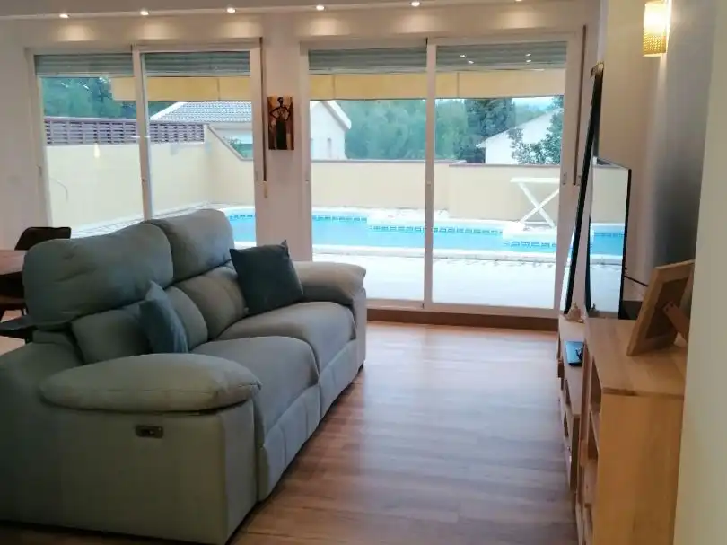 Sala de estar de Casa o chalet en venta en La Nucia con Aire acondicionado, Terraza y Piscina