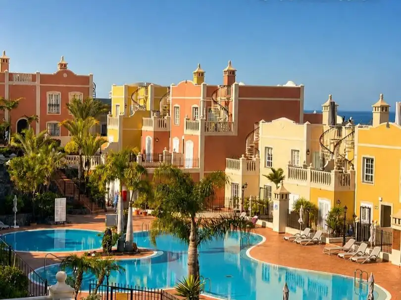 Dúplex de alquiler en Avenida la Arenita, 11, Palm - Mar Vista exterior de Dúplex de alquiler en Arona con Aire acondicionado, Terraza y Trastero