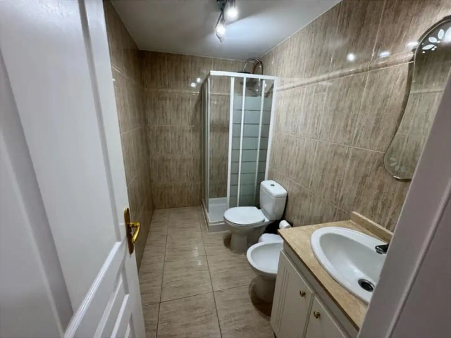Flat for rent in Arico Bathroom of Flat for rent in Arico with Private garden, Terrace and Swimming Pool