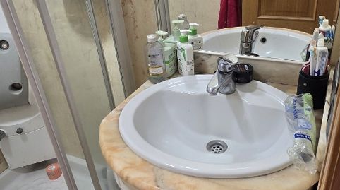 Foto 4 de Habitació a Ronda de Outeiro, 147, Os Mallos, A Coruña Capital