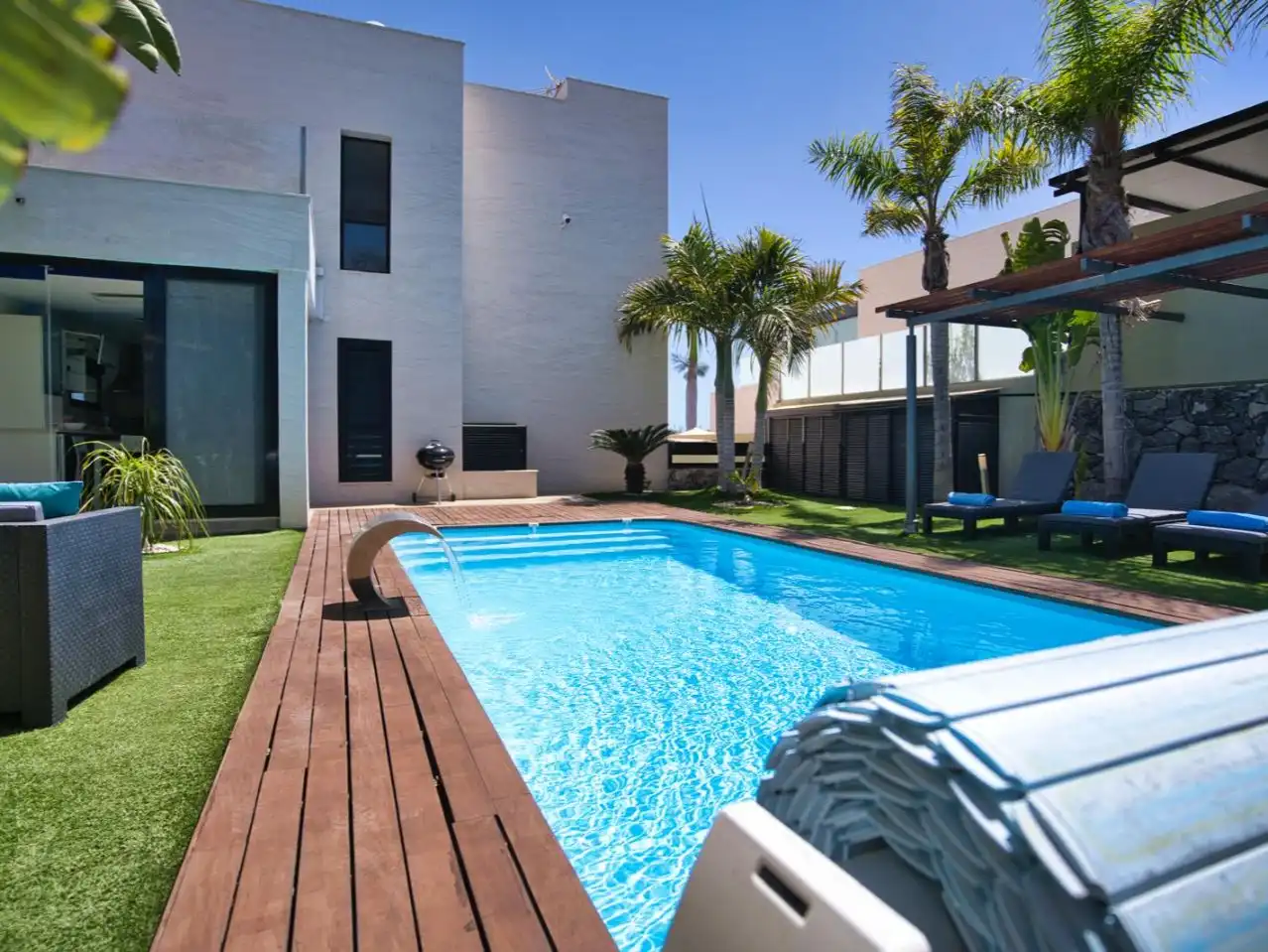 Casa o chalet de alquiler en Calle Francia, 12, La Caldera Piscina de Casa o chalet de alquiler en Adeje con Aire acondicionado, Jardín privado y Parquet