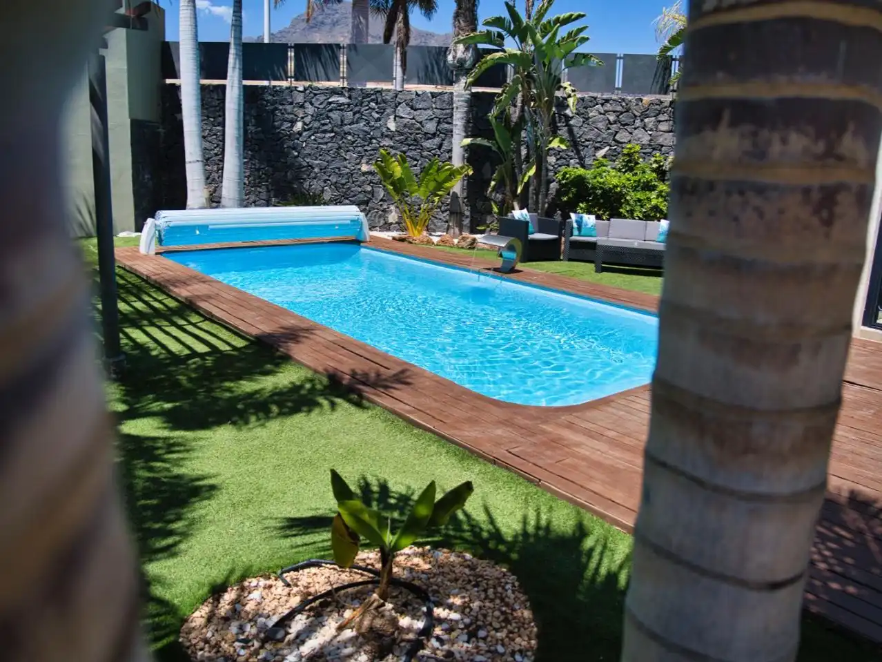 Casa o chalet de alquiler en Calle Francia, 12, La Caldera Piscina de Casa o chalet de alquiler en Adeje con Aire acondicionado, Jardín privado y Parquet