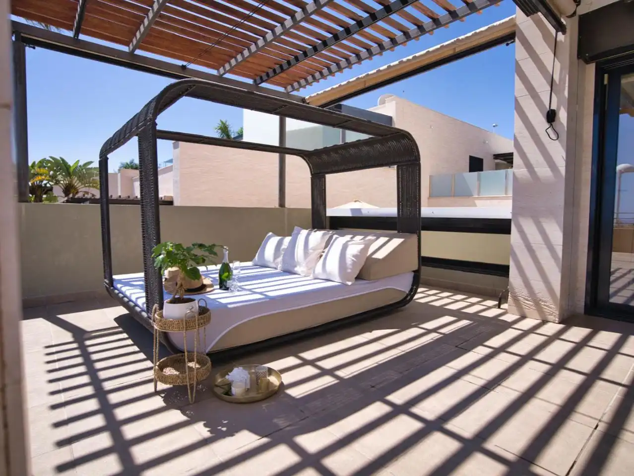 Casa o chalet de alquiler en Calle Francia, 12, La Caldera Terraza de Casa o chalet de alquiler en Adeje con Aire acondicionado, Jardín privado y Parquet