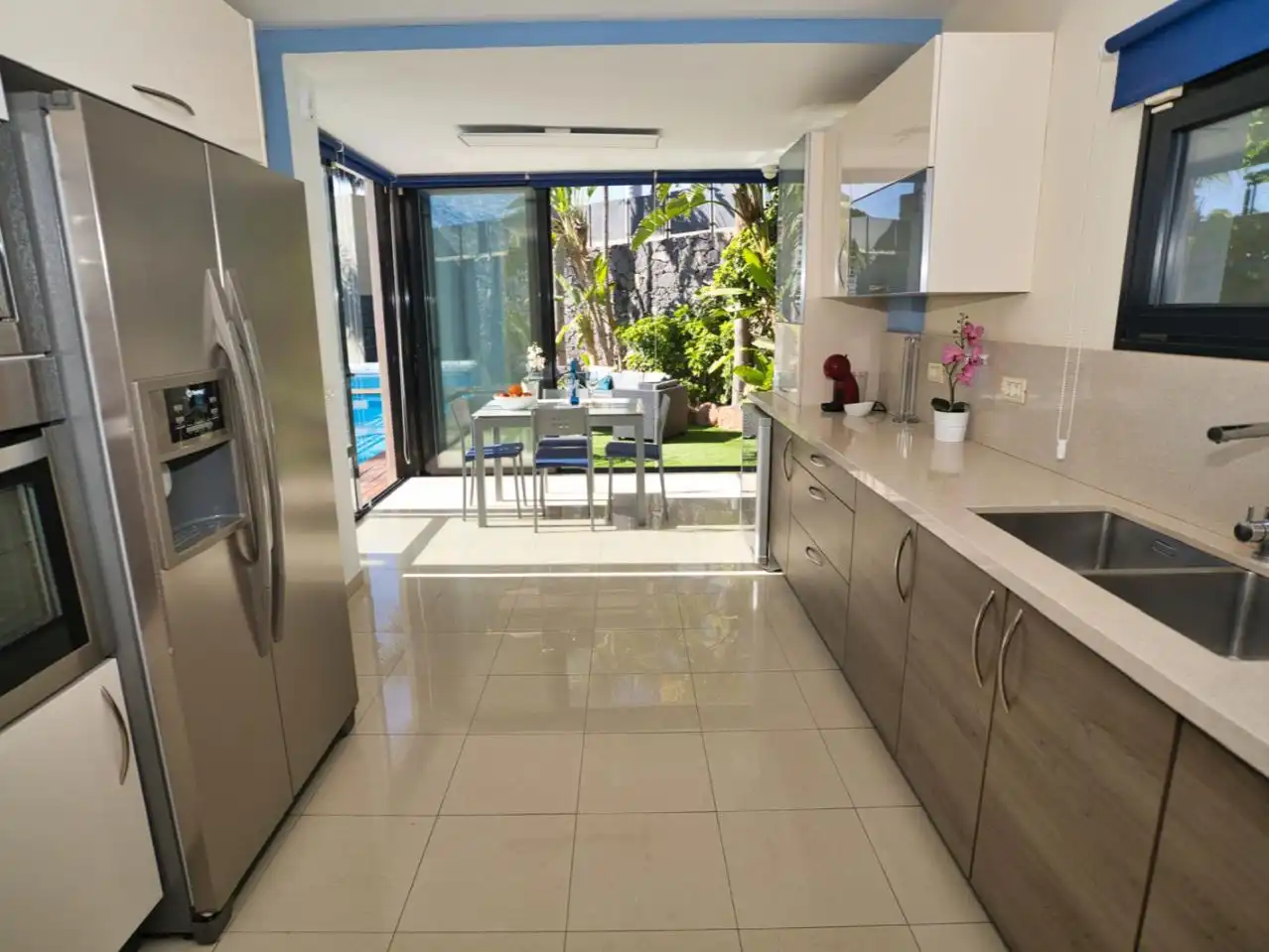 Casa o chalet de alquiler en Calle Francia, 12, La Caldera Cocina de Casa o chalet de alquiler en Adeje con Aire acondicionado, Jardín privado y Parquet