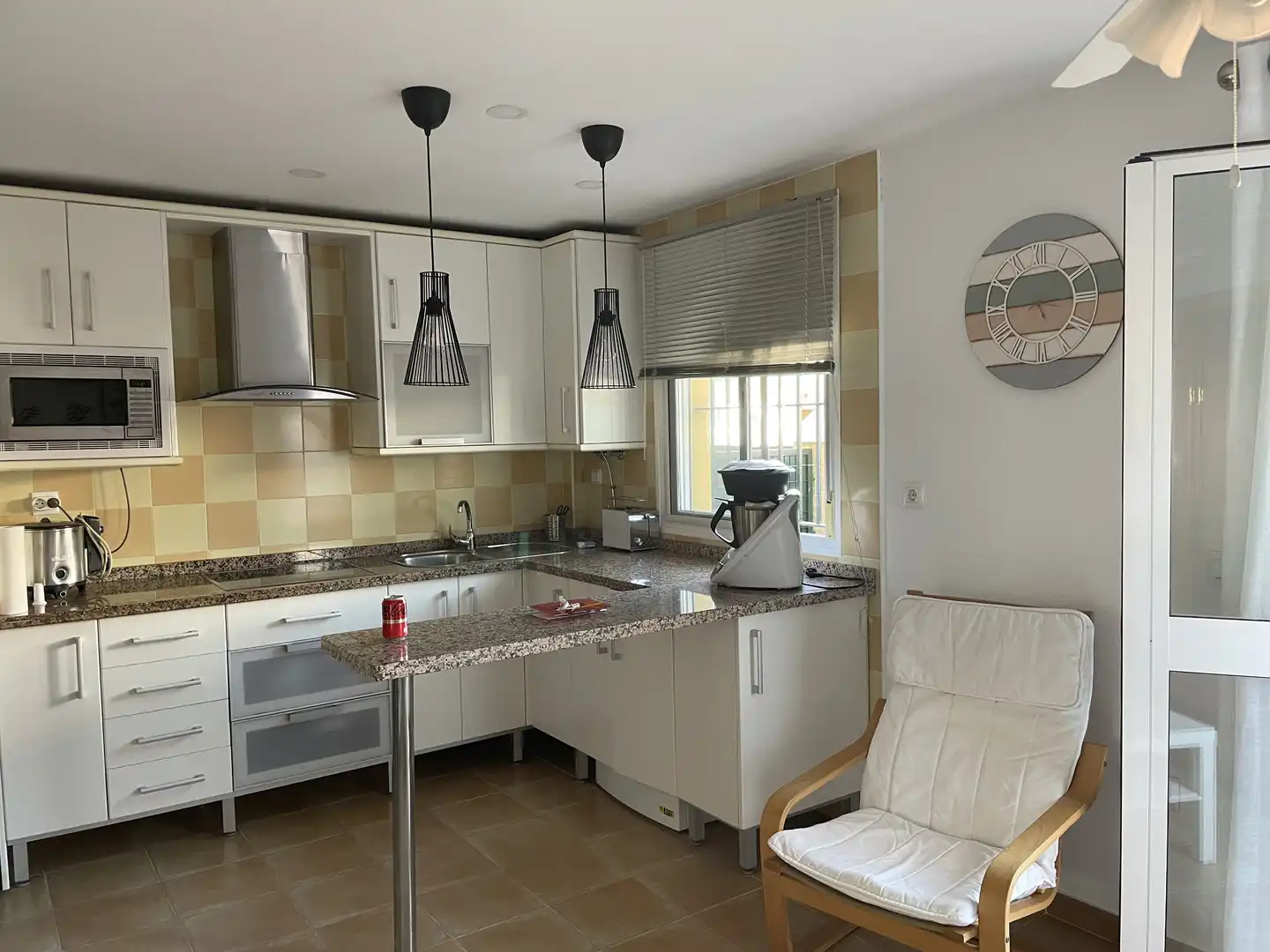 Wohnung zur Miete in Calle Laguna del Moral, 4, Bahia Luz - La Forestal Küche von Wohnung zur Miete in Rota mit Terrasse, Schwimmbad und Balkon
