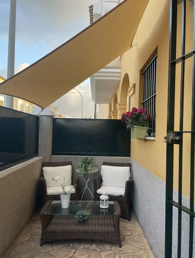 Wohnung zur Miete in Calle Laguna del Moral, 4, Bahia Luz - La Forestal Terrasse von Wohnung zur Miete in Rota mit Terrasse, Schwimmbad und Balkon
