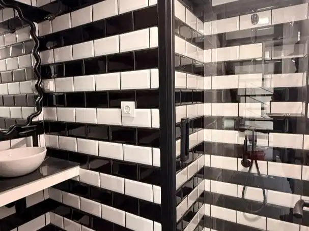 Loft de alquiler en Carrer de Ribas i Perdigó, 50, Centre Baño de Loft de alquiler en Badalona con Aire acondicionado, Calefacción y Amueblado