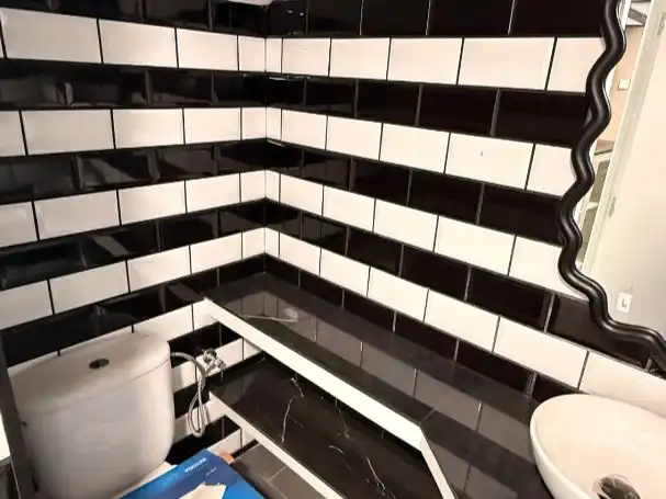 Loft de alquiler en Carrer de Ribas i Perdigó, 50, Centre Baño de Loft de alquiler en Badalona con Aire acondicionado, Calefacción y Amueblado