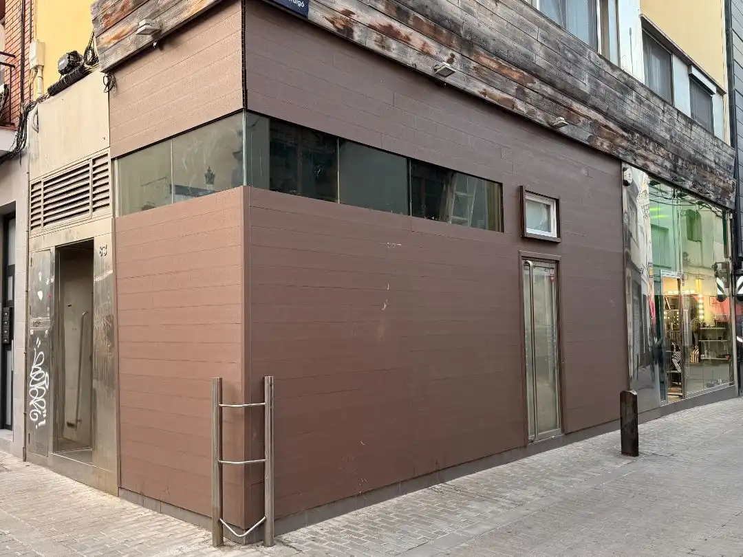 Loft de alquiler en Carrer de Ribas i Perdigó, 50, Centre Vista exterior de Loft de alquiler en Badalona con Aire acondicionado, Calefacción y Amueblado