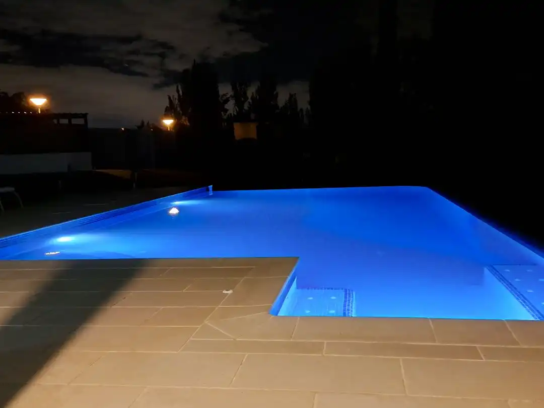 Flat for sale in Callejón de la Cuesta, Santo Domingo Swimming pool of Flat for sale in Algete with Air Conditioner, Heating and Private garden