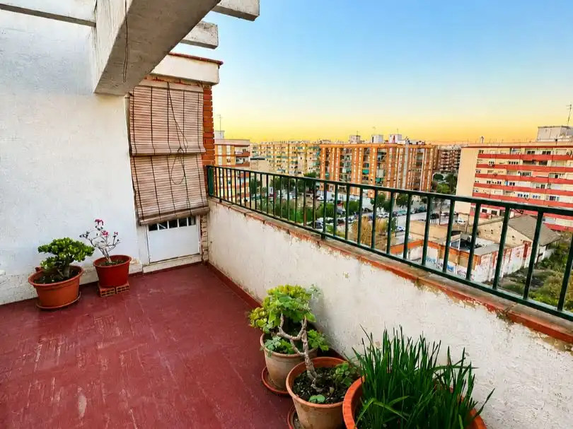 Wohnung zum Verkauf in Calle Río Besos, 13, Malilla Terrasse von Wohnung zum Verkauf in Valencia Capital mit Terrasse und Balkon