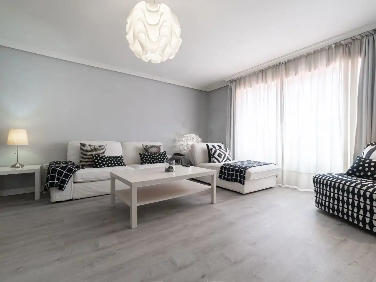 Piso en venta en Rúa da Coruña, 35, Plaza Industria Sala de estar de Piso en venta en Vigo con Calefacción, Parquet y Trastero