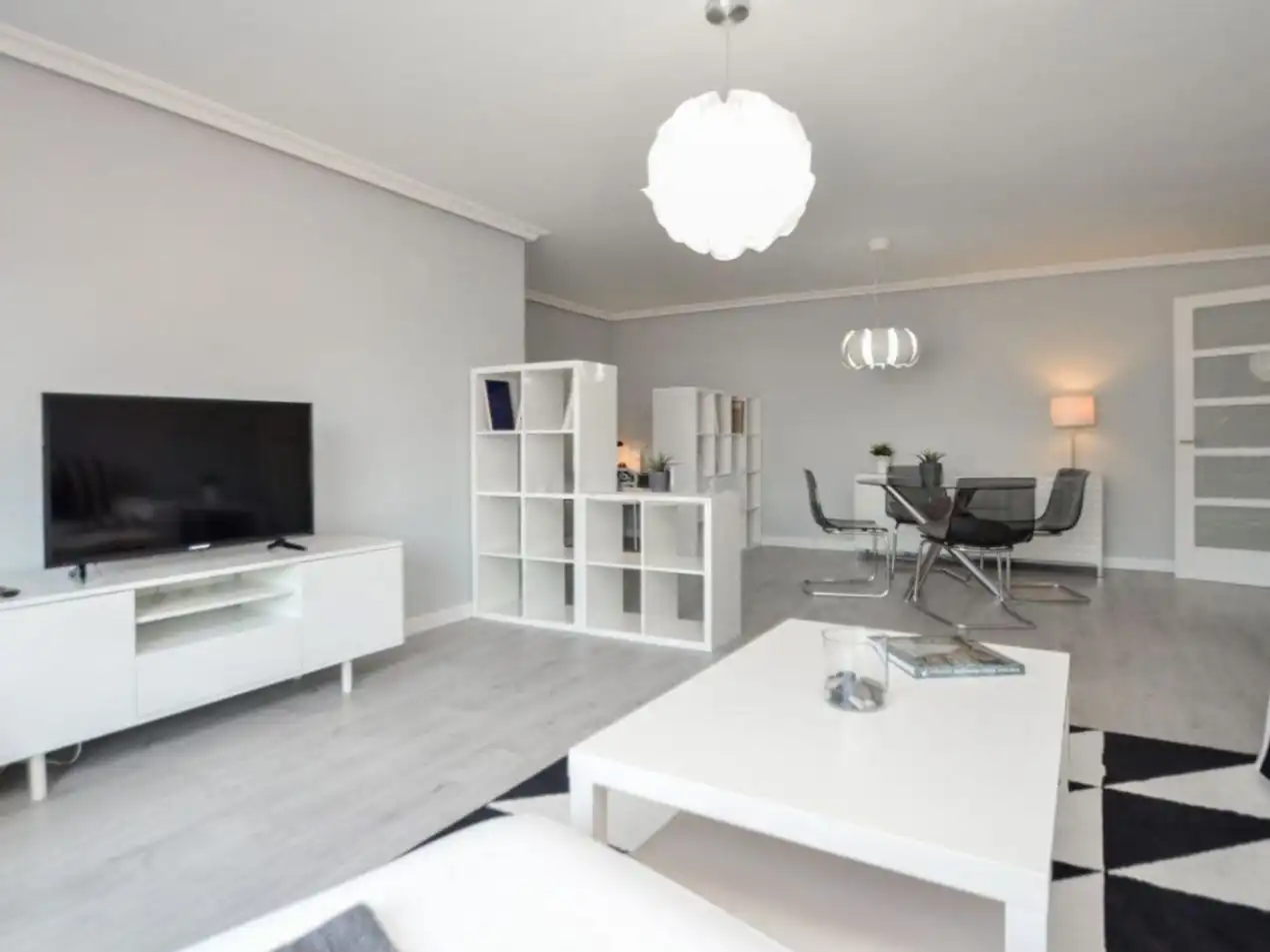 Piso en venta en Rúa da Coruña, 35, Plaza Industria Sala de estar de Piso en venta en Vigo con Calefacción, Parquet y Trastero