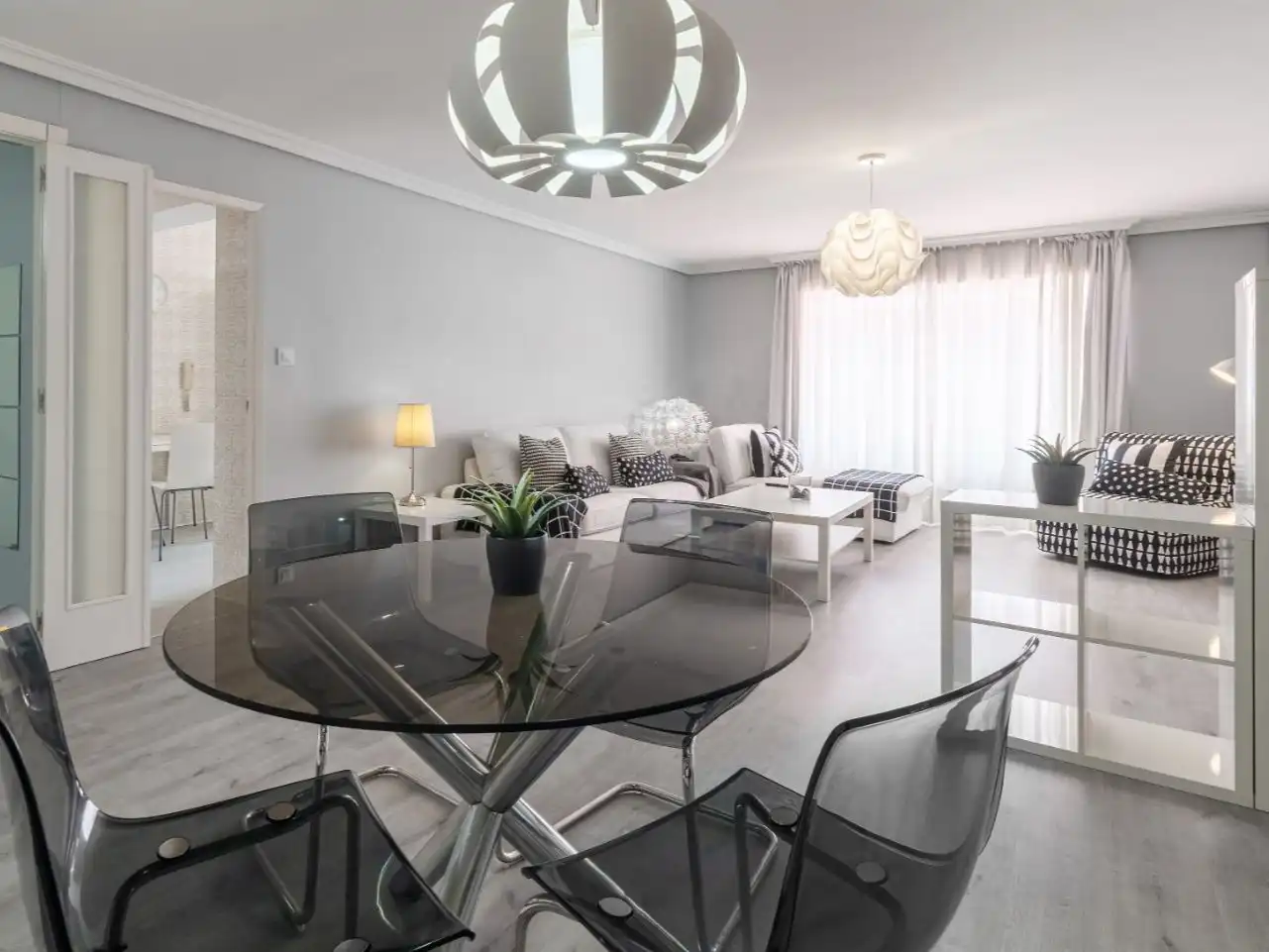 Piso en venta en Rúa da Coruña, 35, Plaza Industria Sala de estar de Piso en venta en Vigo con Calefacción, Parquet y Trastero
