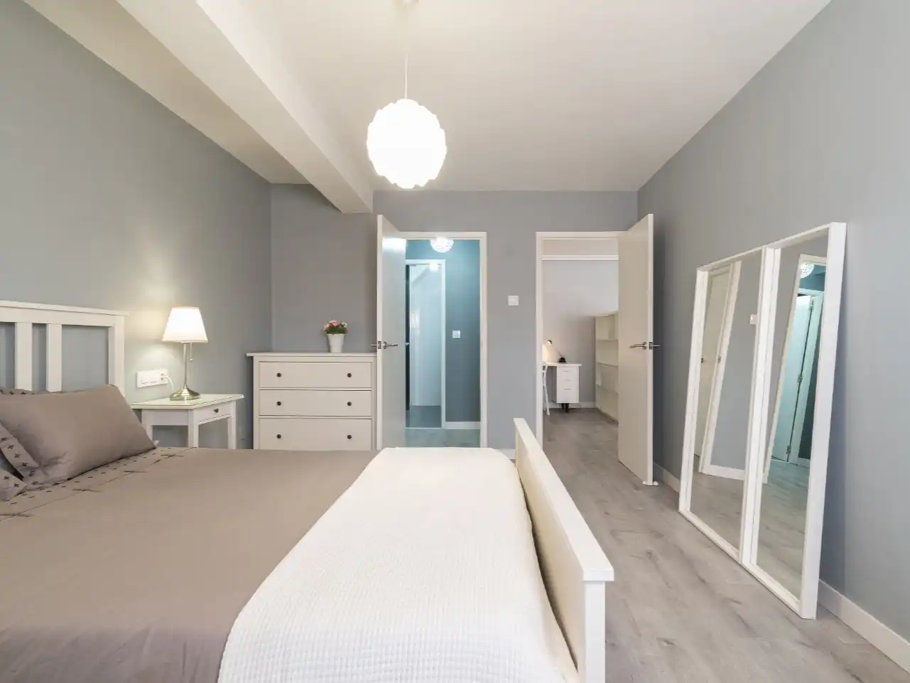 Piso en venta en Rúa da Coruña, 35, Plaza Industria Habitación de Piso en venta en Vigo con Calefacción, Parquet y Trastero