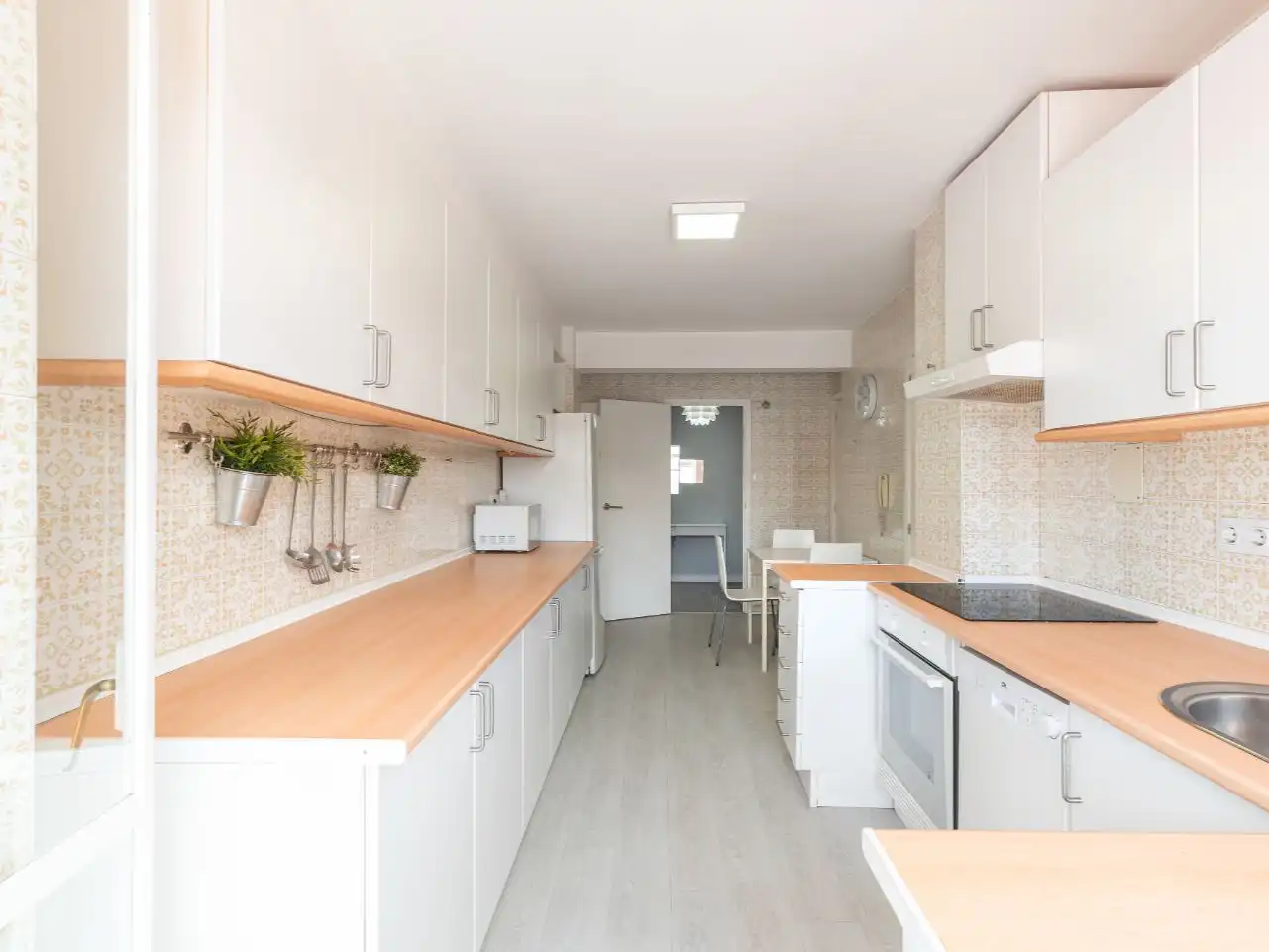 Piso en venta en Rúa da Coruña, 35, Plaza Industria Cocina de Piso en venta en Vigo con Calefacción, Parquet y Trastero