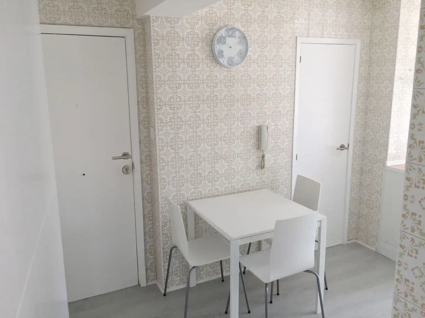 Piso en venta en Rúa da Coruña, 35, Plaza Industria Comedor de Piso en venta en Vigo con Calefacción, Parquet y Trastero