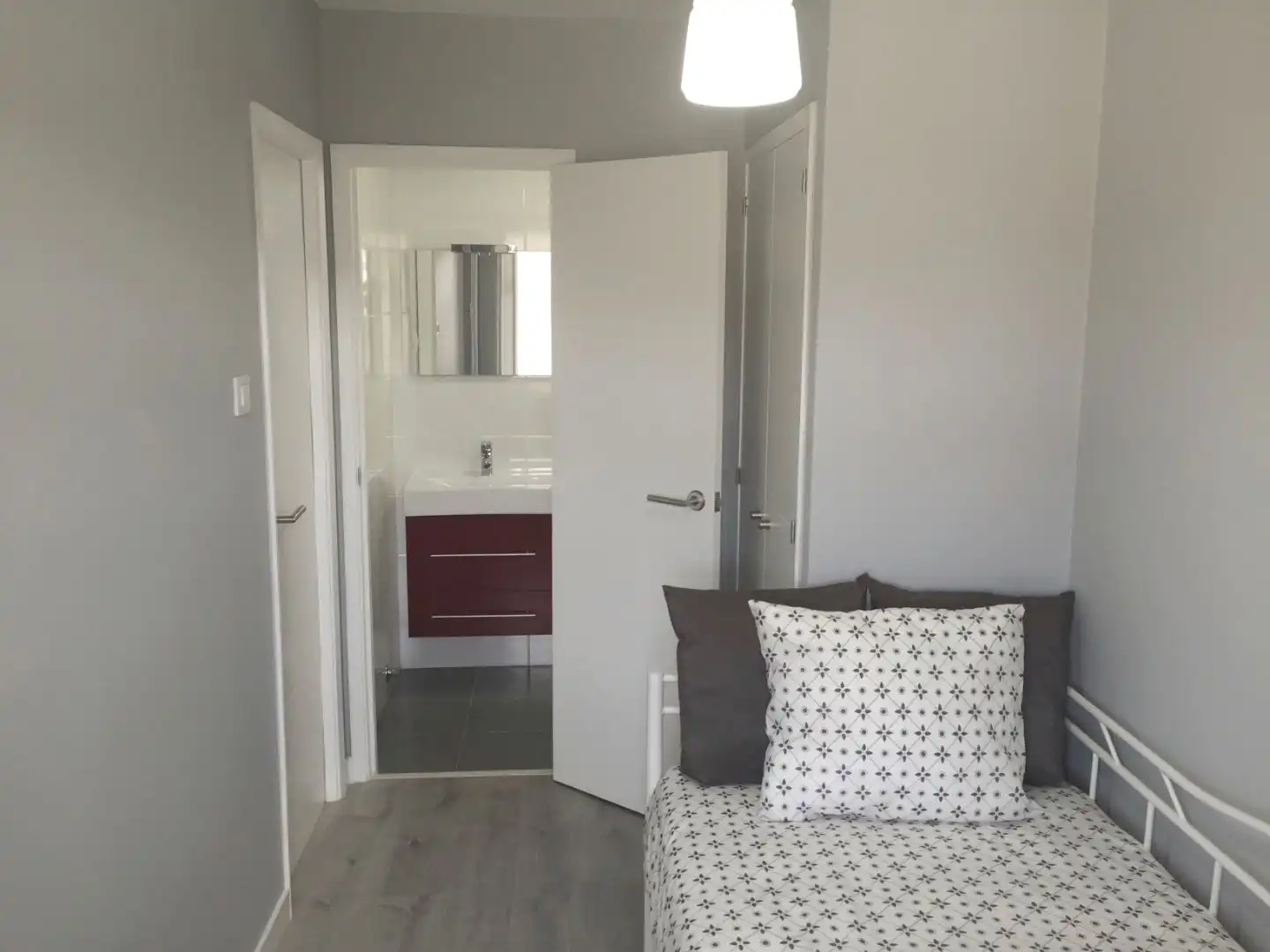 Piso en venta en Rúa da Coruña, 35, Plaza Industria Habitación de Piso en venta en Vigo con Calefacción, Parquet y Trastero