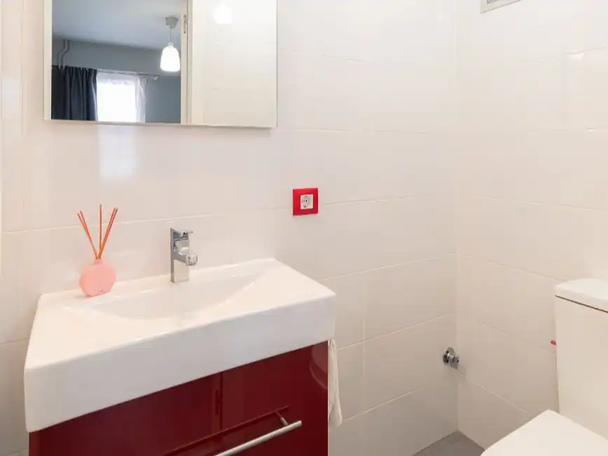 Piso en venta en Rúa da Coruña, 35, Plaza Industria Baño de Piso en venta en Vigo con Calefacción, Parquet y Trastero