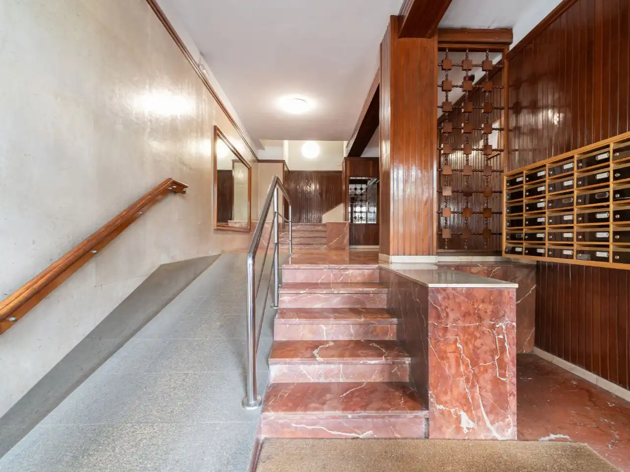 Piso en venta en Rúa da Coruña, 35, Plaza Industria Piso en venta en Vigo con Calefacción, Parquet y Trastero