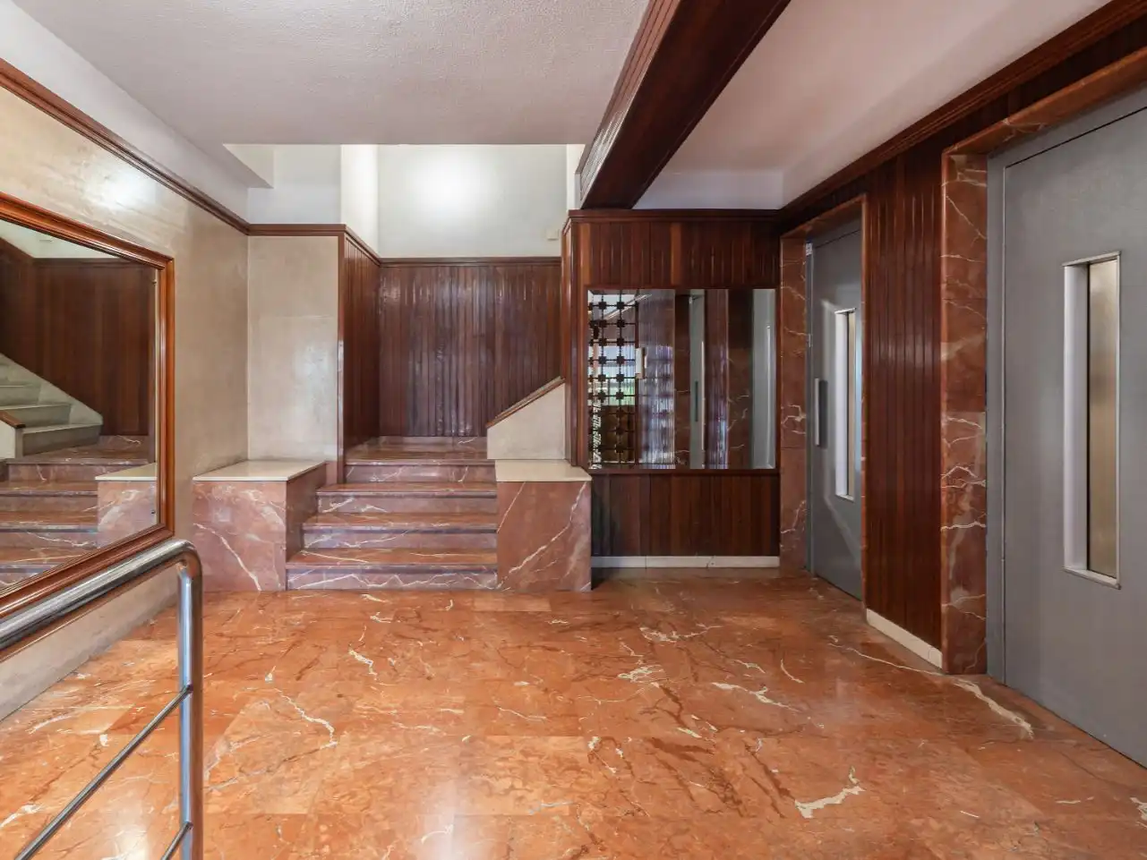 Piso en venta en Rúa da Coruña, 35, Plaza Industria Piso en venta en Vigo con Calefacción, Parquet y Trastero