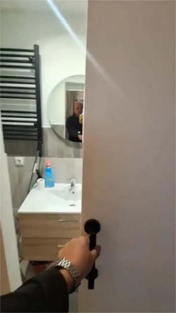 Bany de Estudi en venda en Badalona